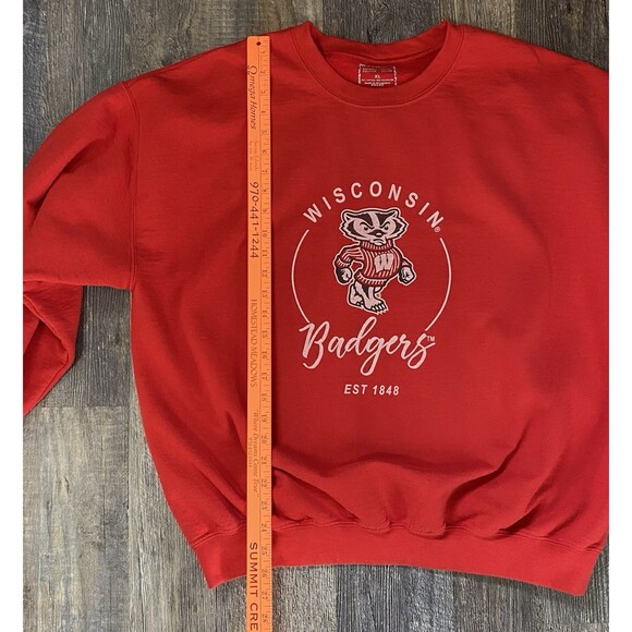 Wisconsin Badgers Bucky Logo Red Crewneck Sweatshirt XL Unisex NCAA Team - Picture 5 of 7